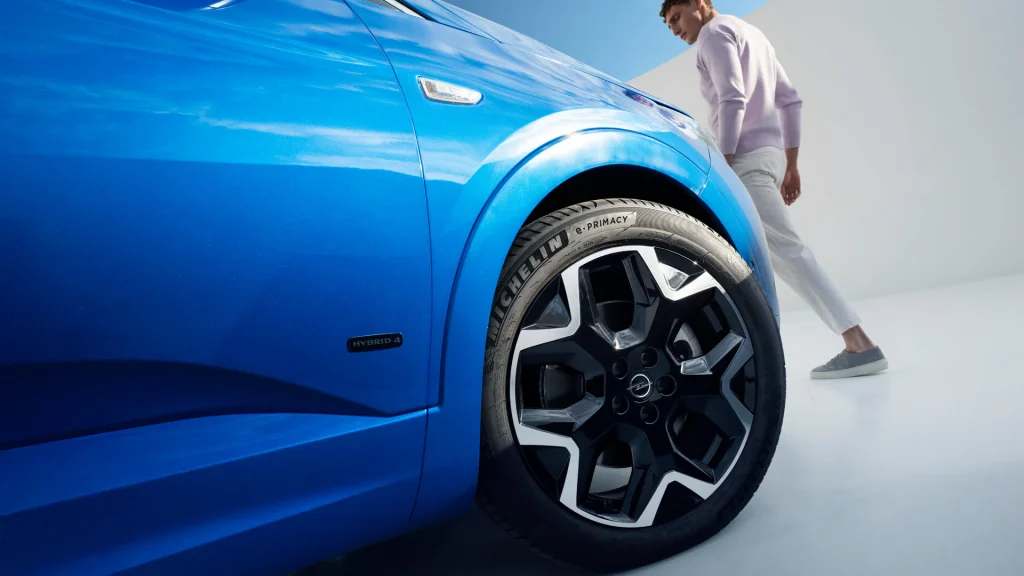 opel_grandland_hybrid_exterior-wheel_16x9_gr22_e01_064